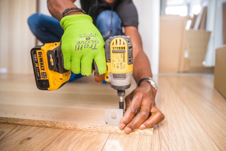 Best Carpenter Boots – What Makes Them So Popular With Framing Carpenters?